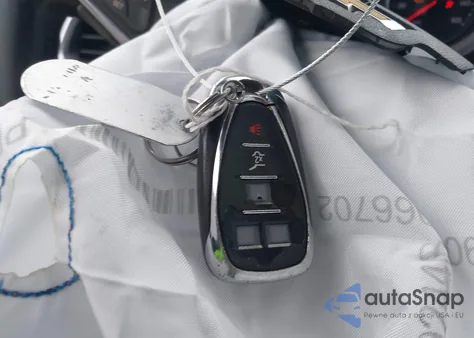 2020 Chevrolet Equinox Fwd Lt 2.0L Turbo z USA, uszkodzony, nr VIN 2GNAXLEX8L6234462